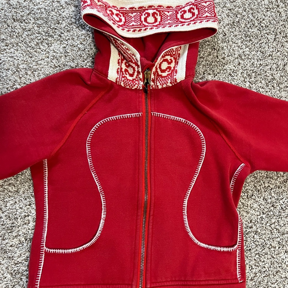 Lululemon Scuba